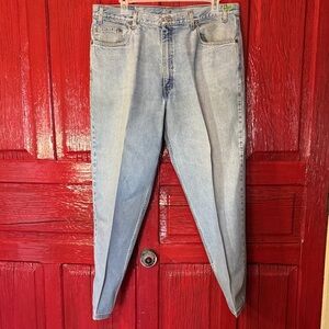 Levi's Men's Relaxed Fit Straight Jeans in Light Blue